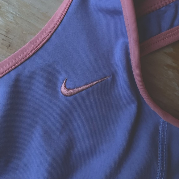 ⚡️2/$20 NIKE Womens athletic workout top - Picture 3 of 5